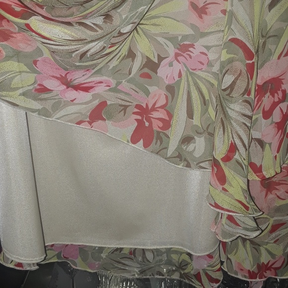 Sag Harbor 2 pc skirt set - Picture 2 of 2